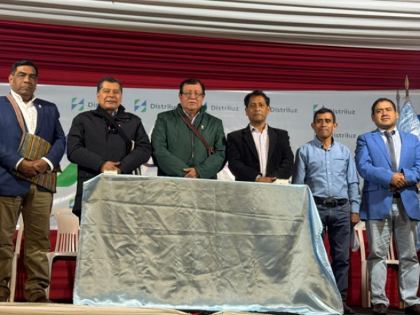 PRESIDENTE DEL DIRECTORIO DEL GRUPO DISTRILUZ LIDERÓ CEREMONIA DE INAUGURACIÓN DE MODERNO SISTEMA ELÉCTRICO EN SAN PABLO (CAJAMARCA)